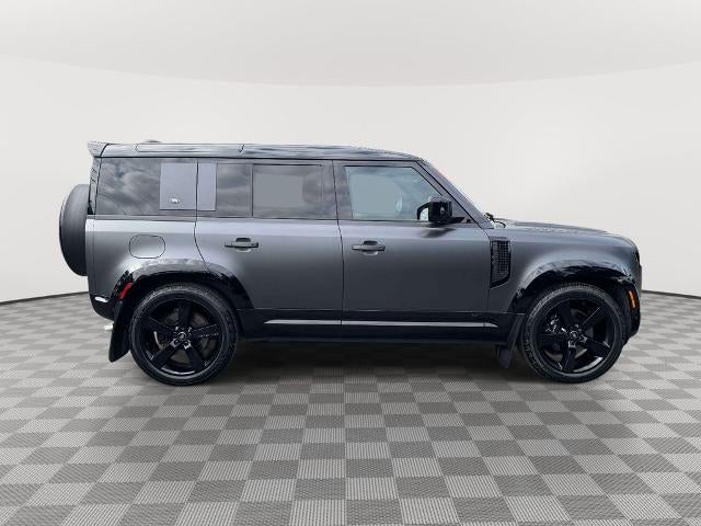2023 Land Rover Defender 110 V8