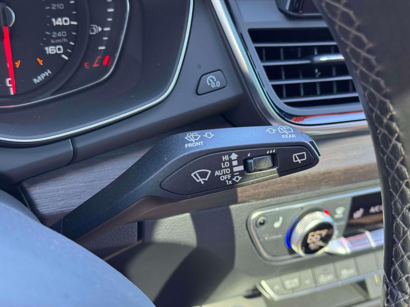 2023 Audi Q5 Premium 40 TFSI quattro S tronic