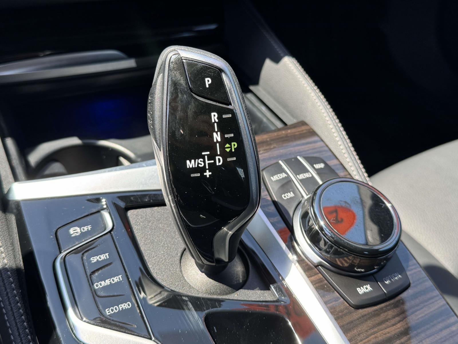 2023 BMW 530 i xDrive
