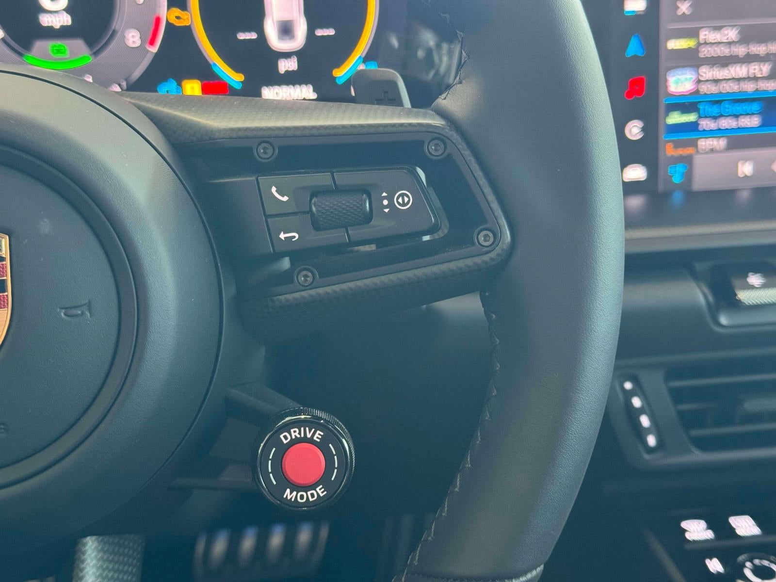 2025 Porsche 911 Carrera GTS