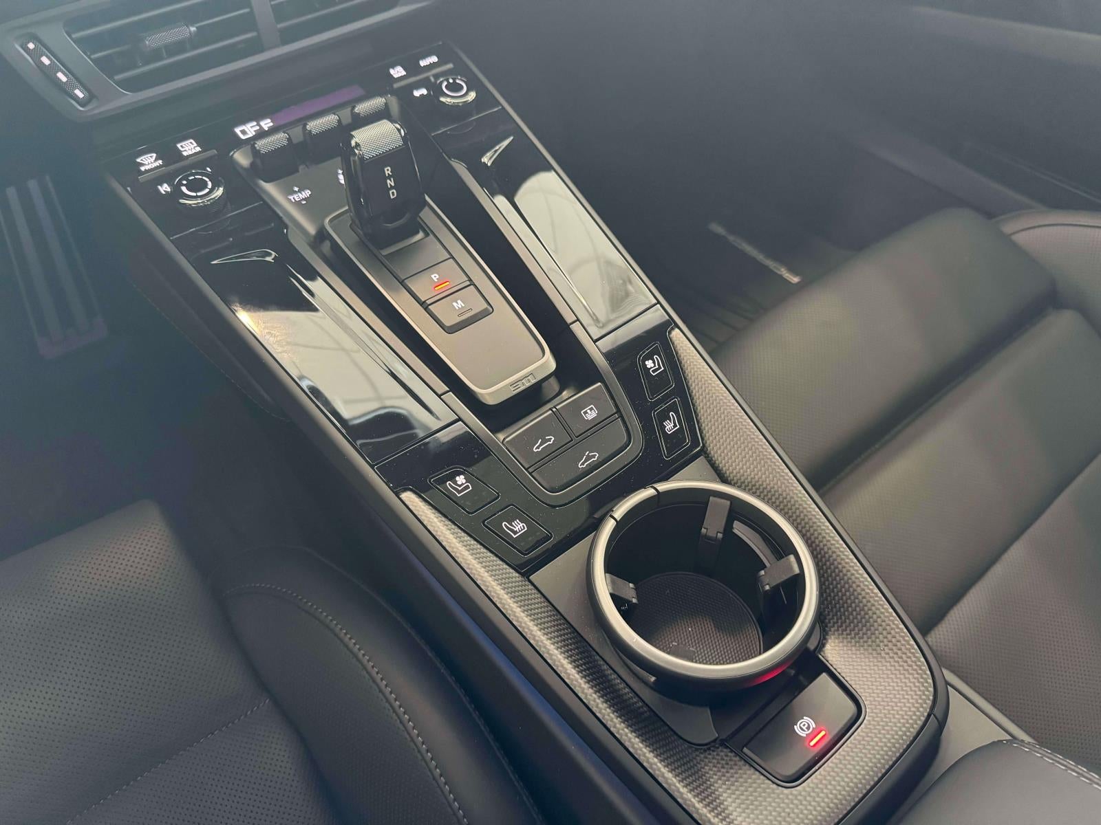 2025 Porsche 911 Carrera GTS