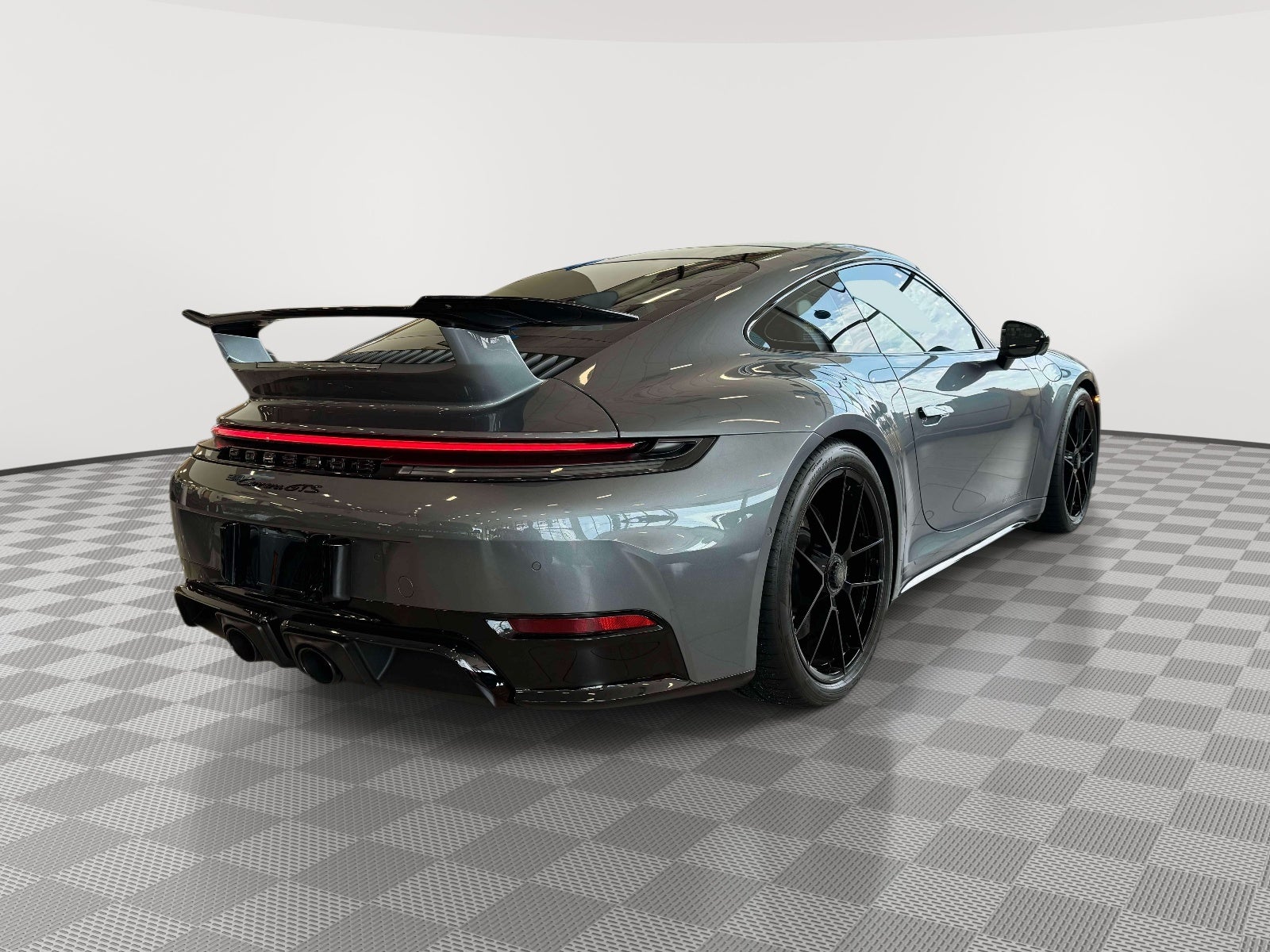 2025 Porsche 911 Carrera GTS