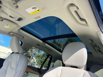 2022 Volvo XC90 Recharge Plug-In Hybrid T8 Inscription Expression Extended Range 7P