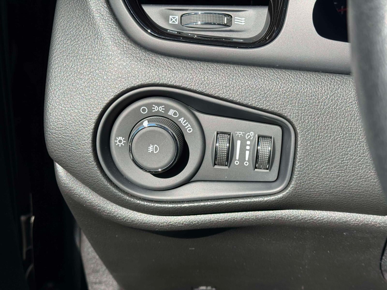 2023 Jeep Renegade Altitude 4x4