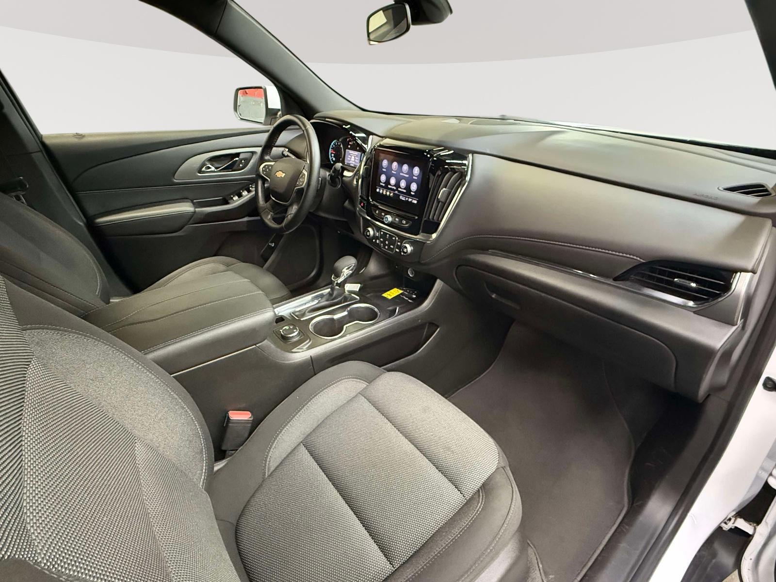 2023 Chevrolet Traverse AWD LT Cloth