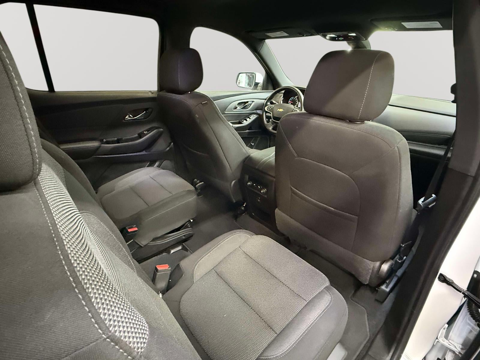 2023 Chevrolet Traverse AWD LT Cloth