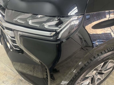 2024 Chevrolet Suburban 4WD LT