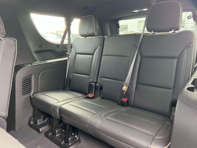 2024 Chevrolet Suburban 4WD Premier