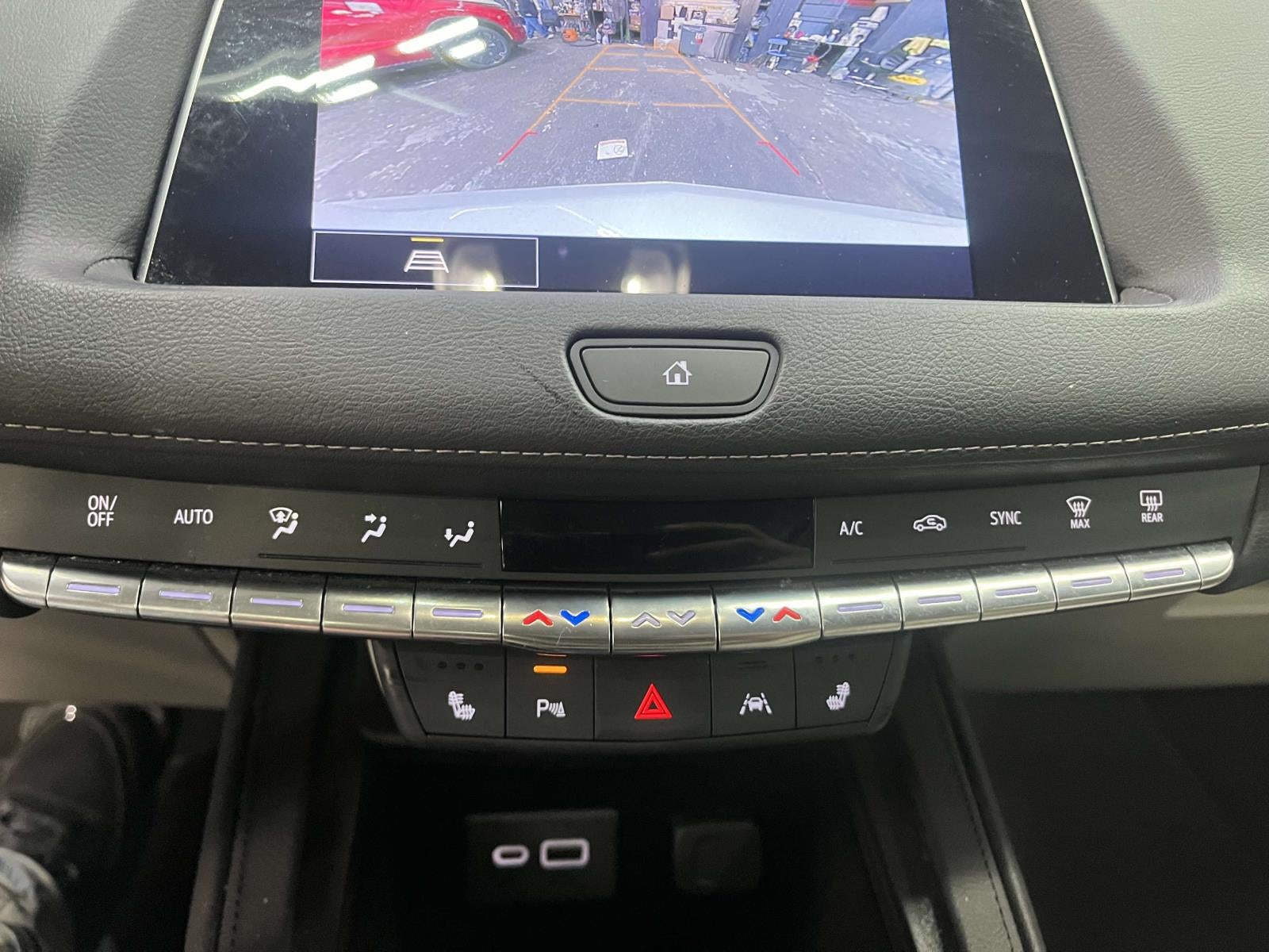 2023 Cadillac XT4 AWD Luxury