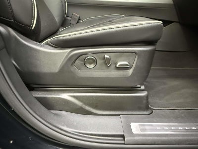 2025 Cadillac Escalade ESV Sport