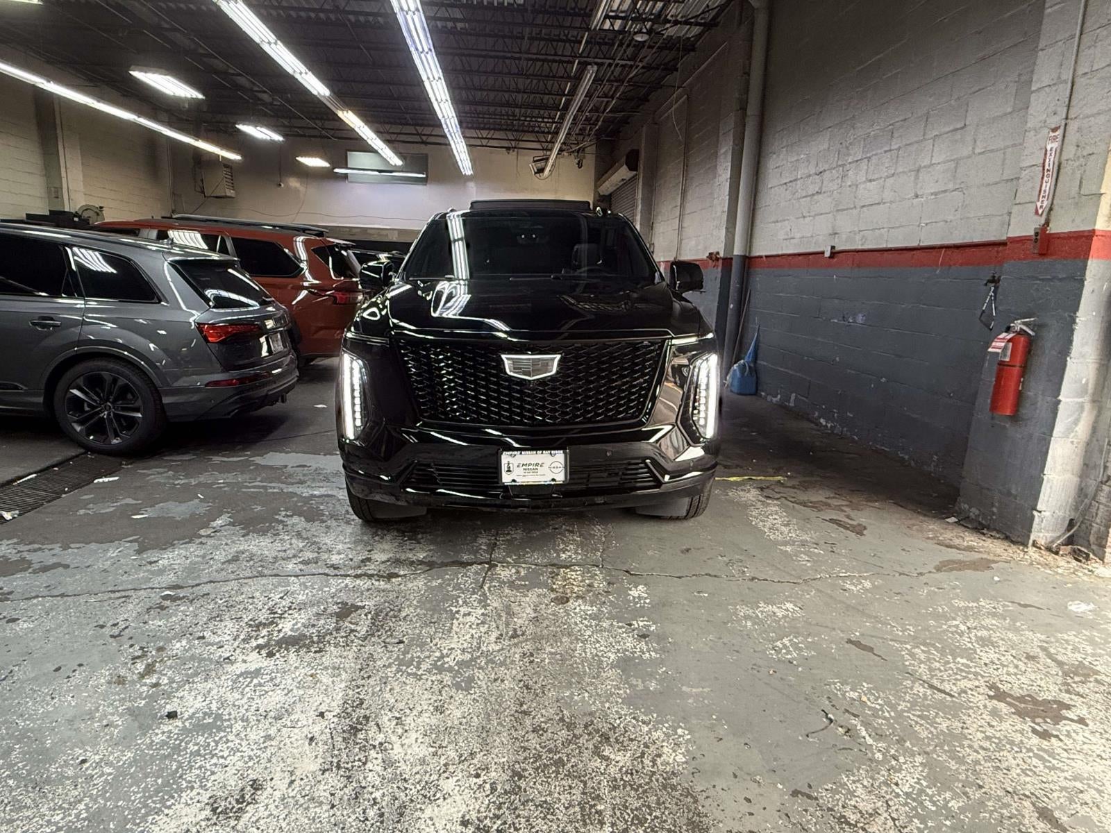 2025 Cadillac Escalade ESV Sport