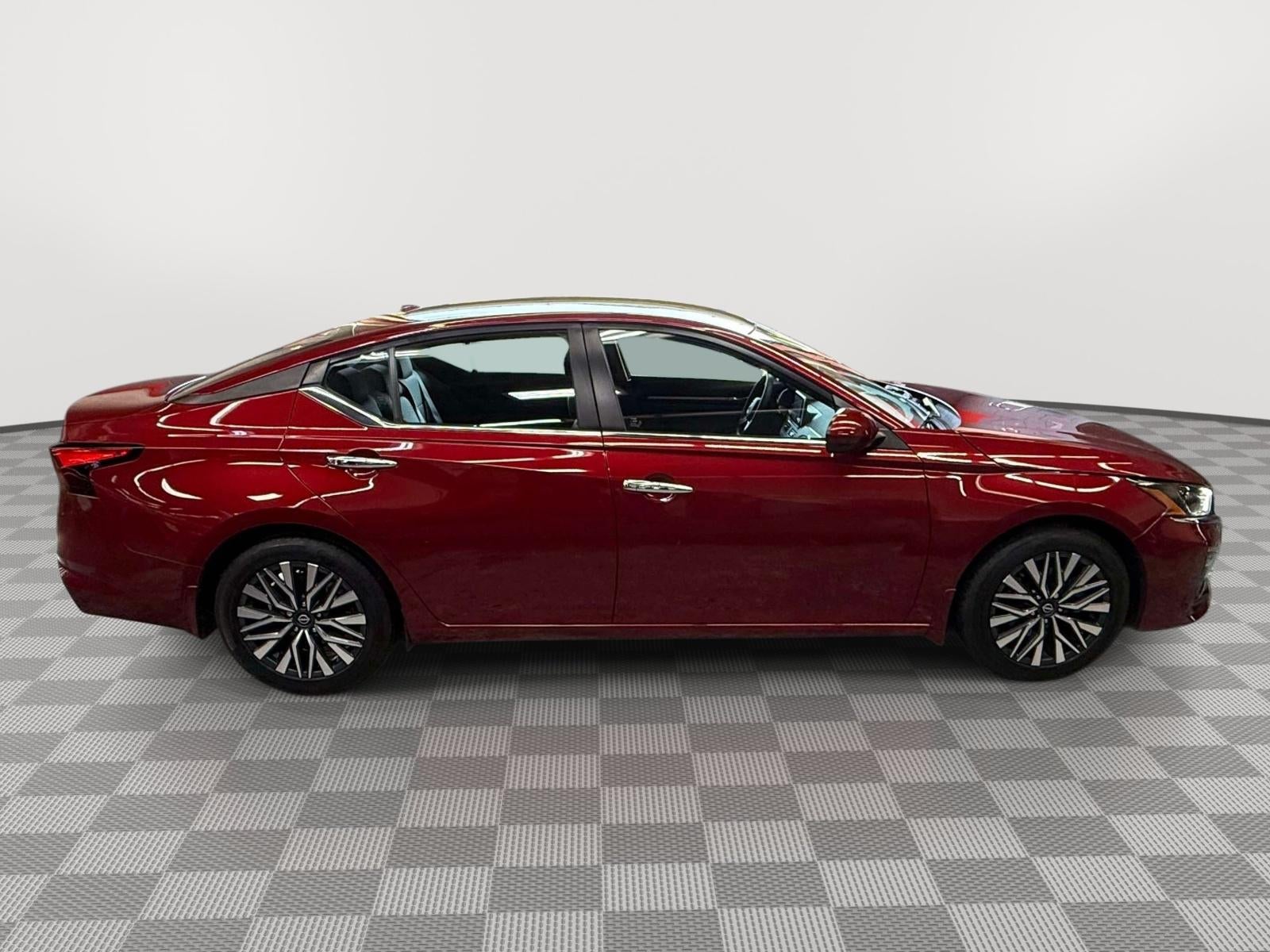 2023 Nissan Altima SV FWD