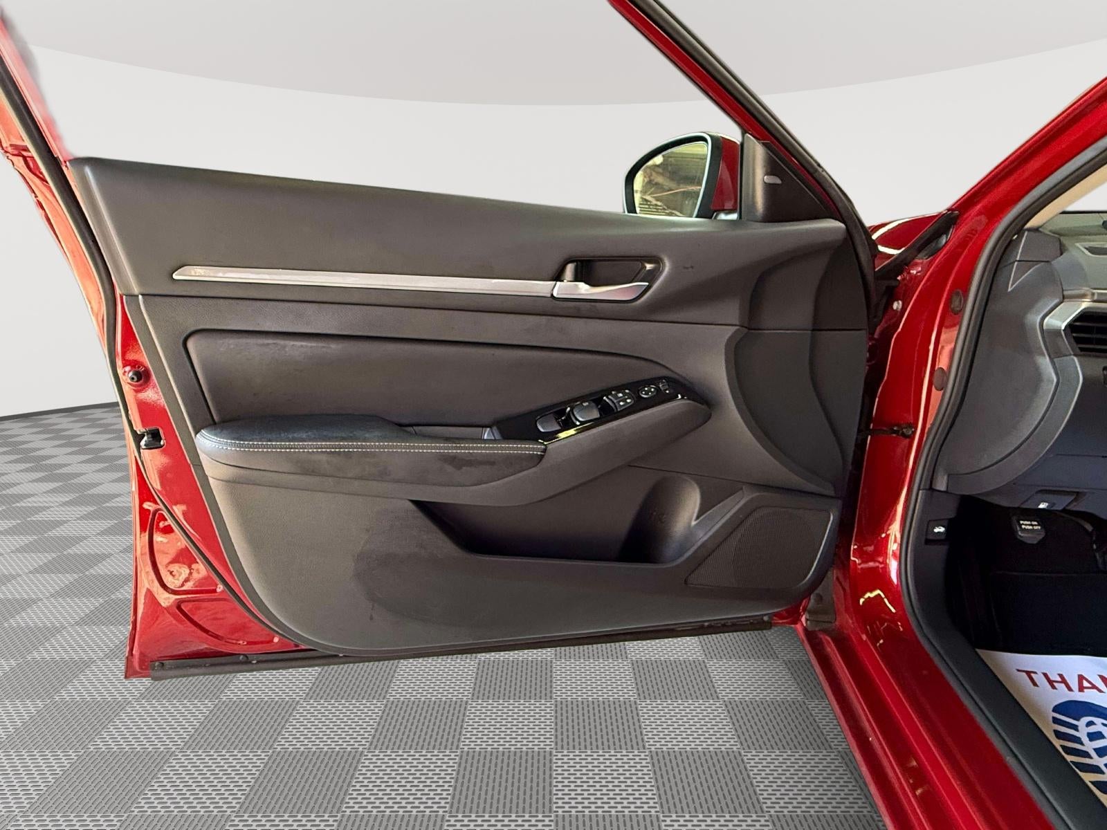 2023 Nissan Altima SV FWD