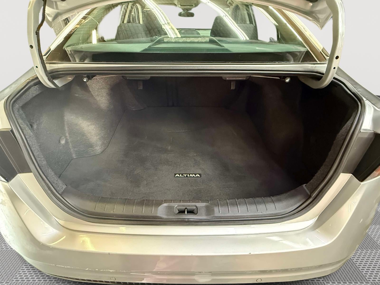 2024 Nissan Altima SV FWD