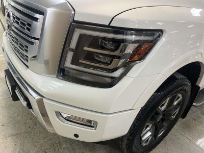 2023 Nissan TITAN Crew Cab Platinum Reserve 4x4