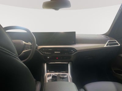 2025 BMW 330i 330i