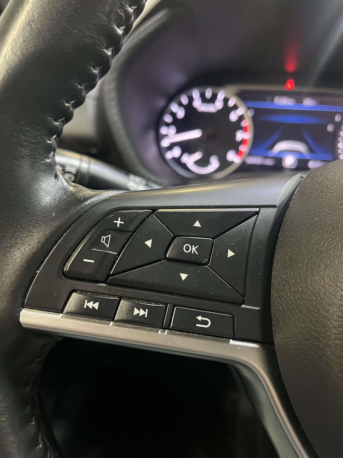 2022 Nissan Sentra SV Xtronic CVT