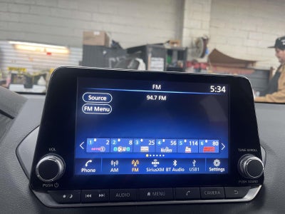 2023 Nissan Sentra SR Xtronic CVT