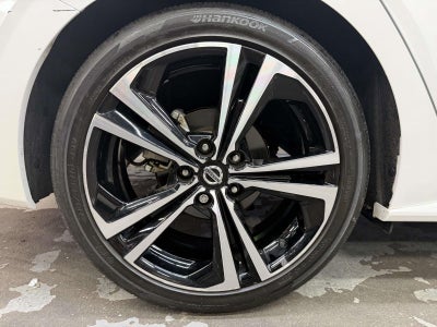 2022 Nissan Sentra SR Xtronic CVT