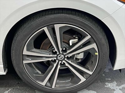 2022 Nissan Sentra SR Xtronic CVT