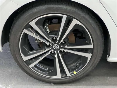 2022 Nissan Sentra SR Xtronic CVT
