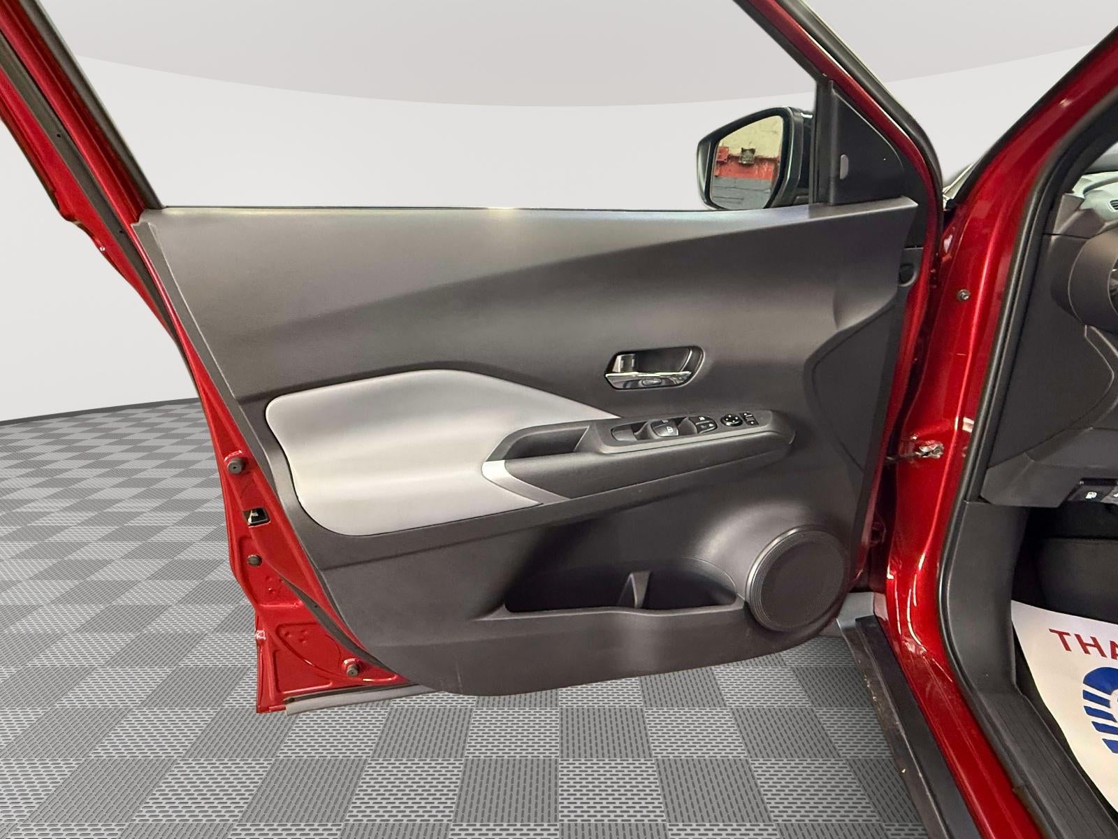 2023 Nissan Kicks SR Xtronic CVT