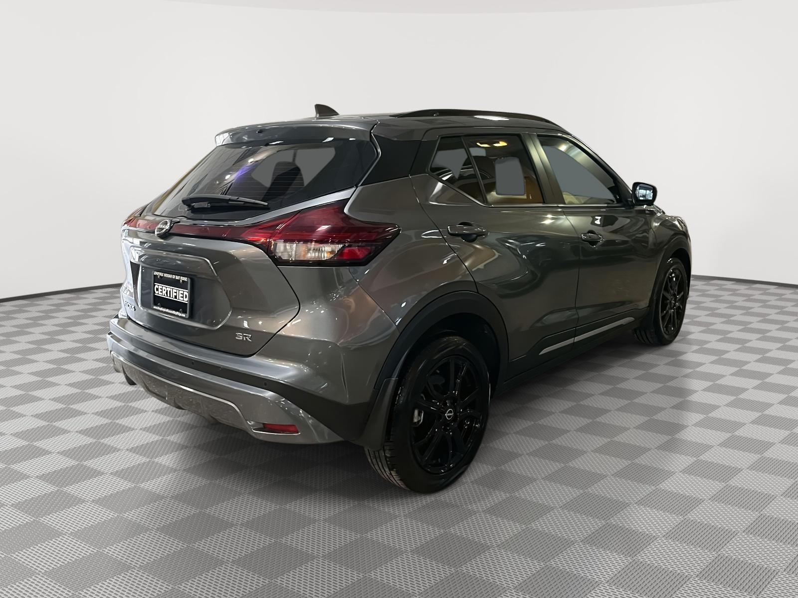 2024 Nissan Kicks SR Xtronic CVT