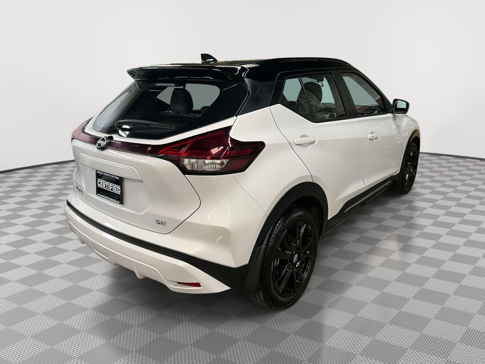 2023 Nissan Kicks SR Xtronic CVT