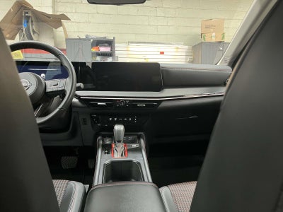 2025 Nissan Kicks SR Intelligent AWD