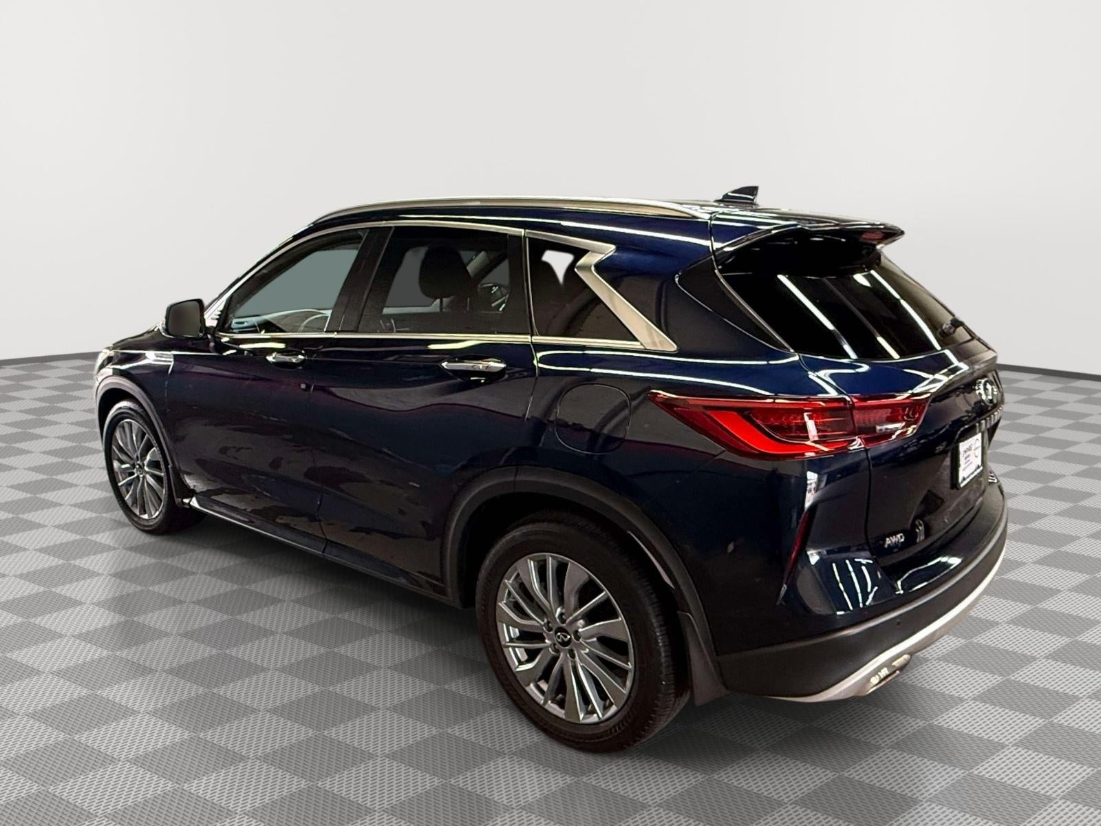 2023 INFINITI QX50 LUXE AWD
