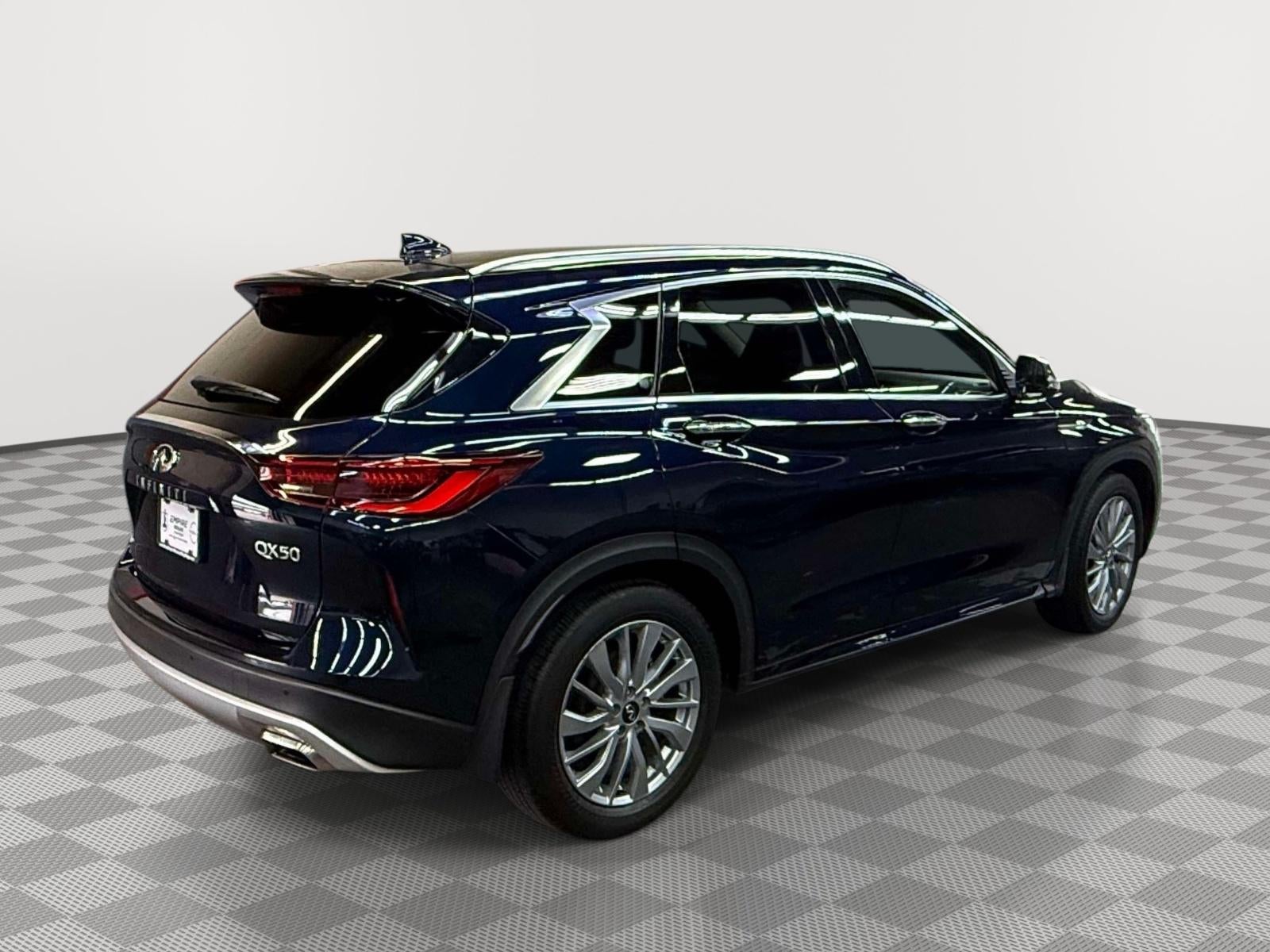 2023 INFINITI QX50 LUXE AWD