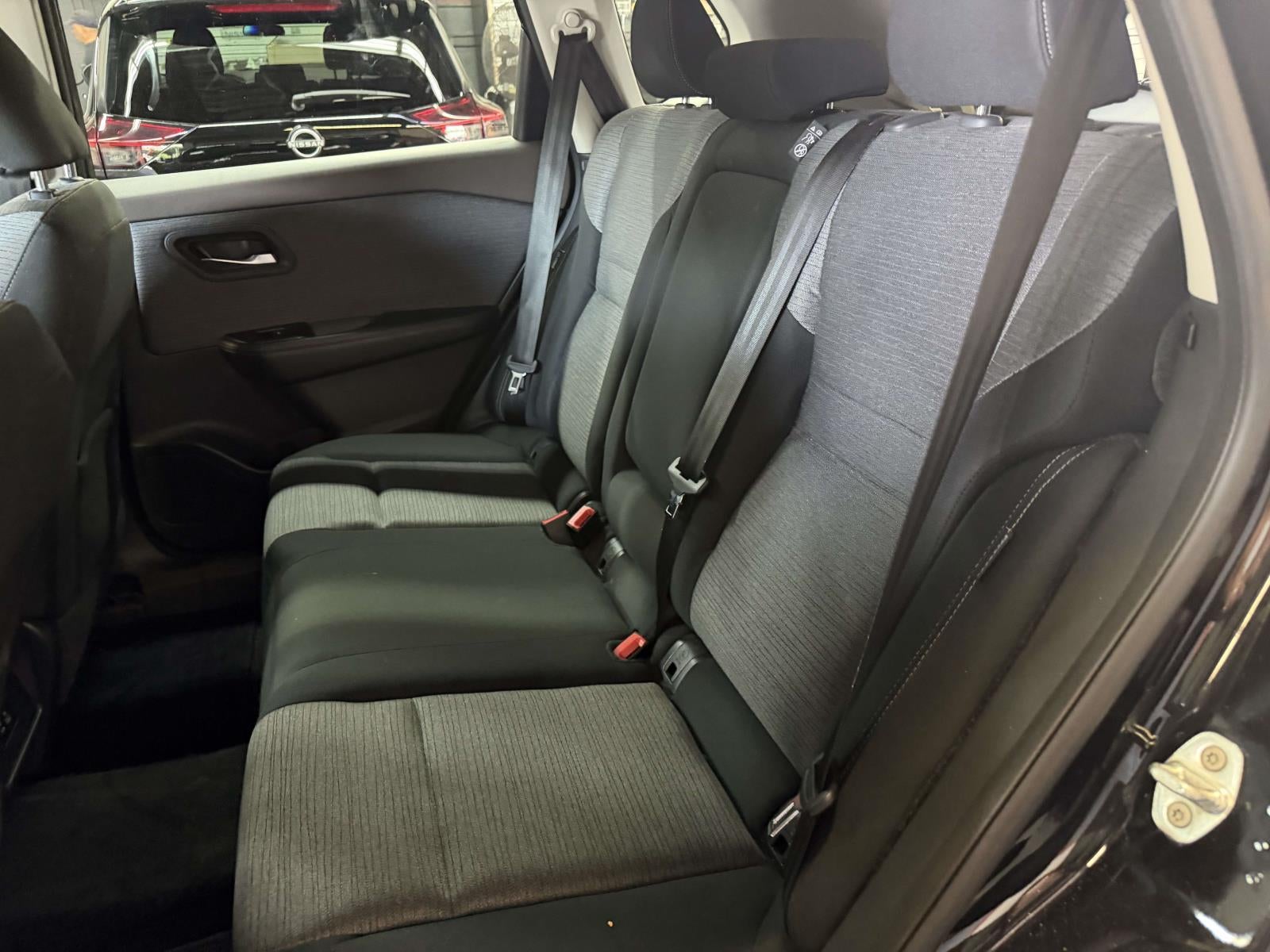 2022 Nissan Rogue SV Intelligent AWD