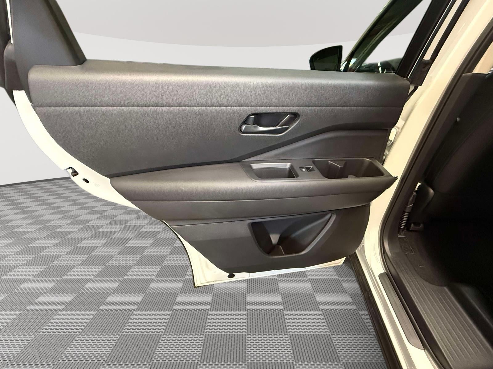 2025 Nissan Pathfinder S 4WD