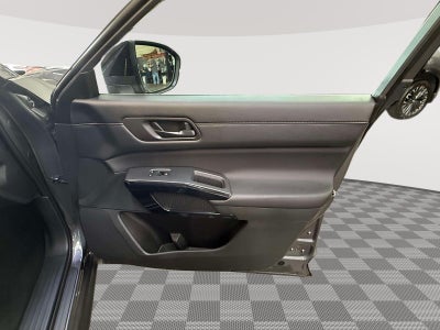 2024 Nissan Pathfinder S 4WD