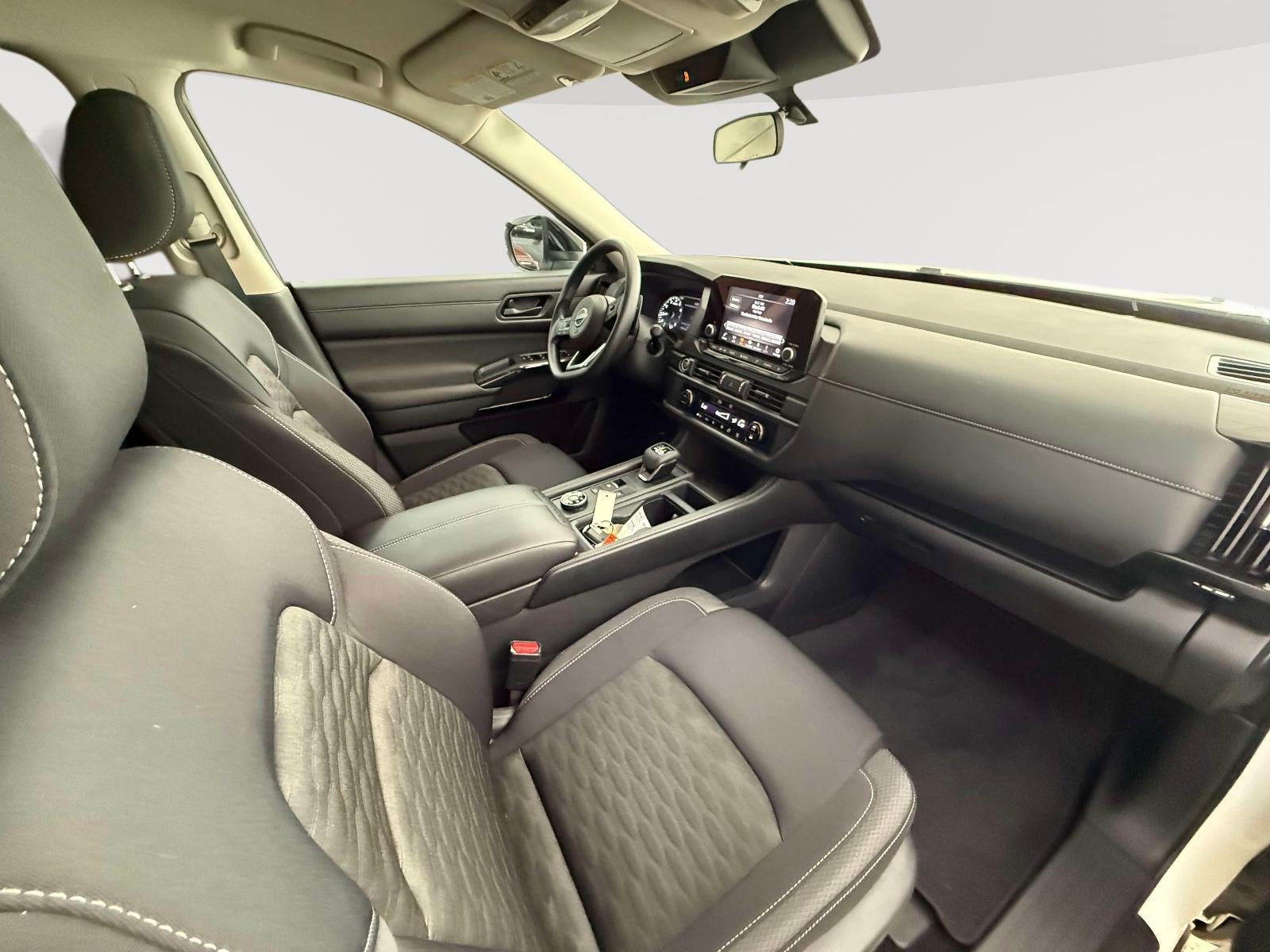 2023 Nissan Pathfinder S 4WD