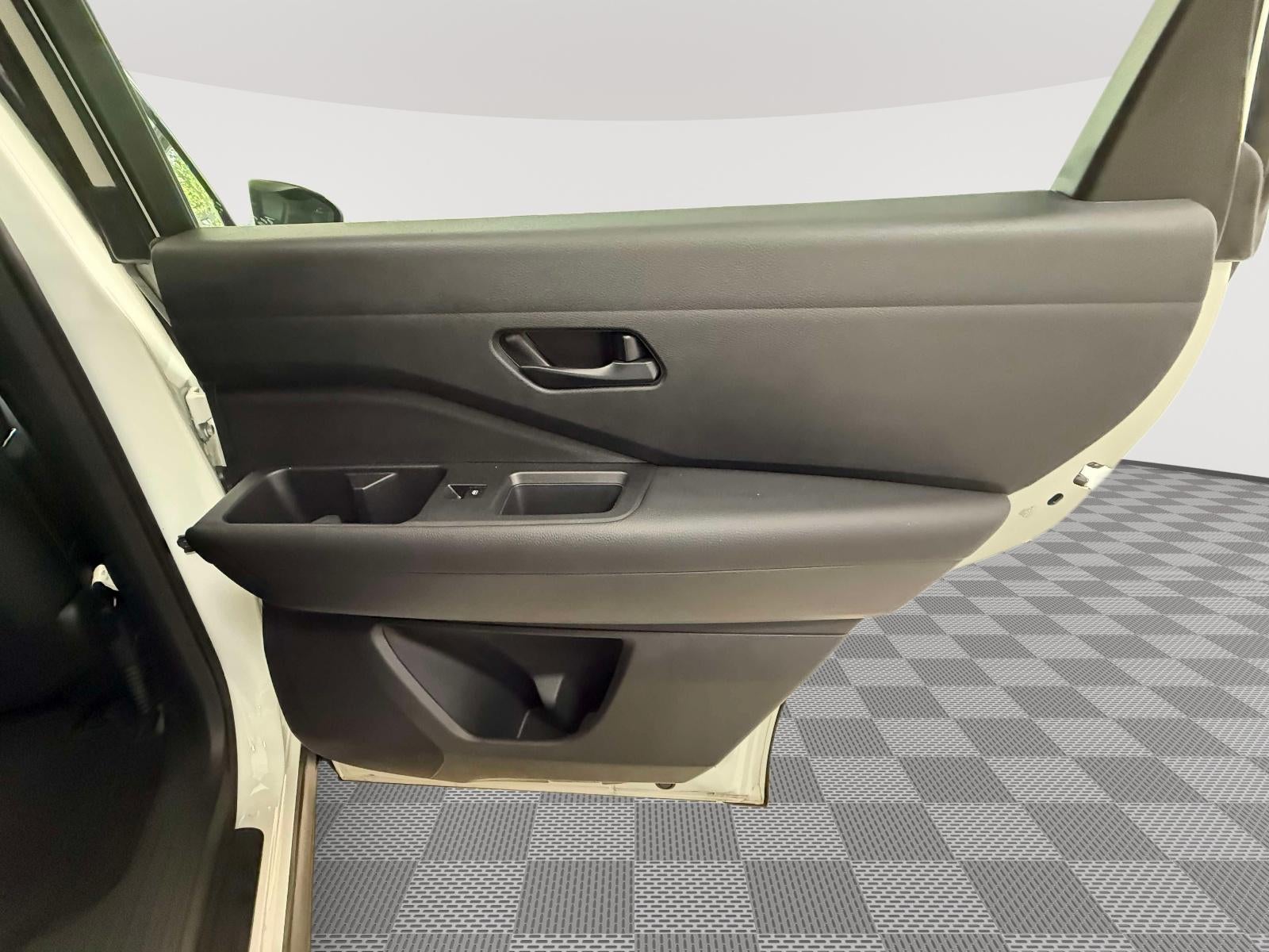 2023 Nissan Pathfinder S 4WD