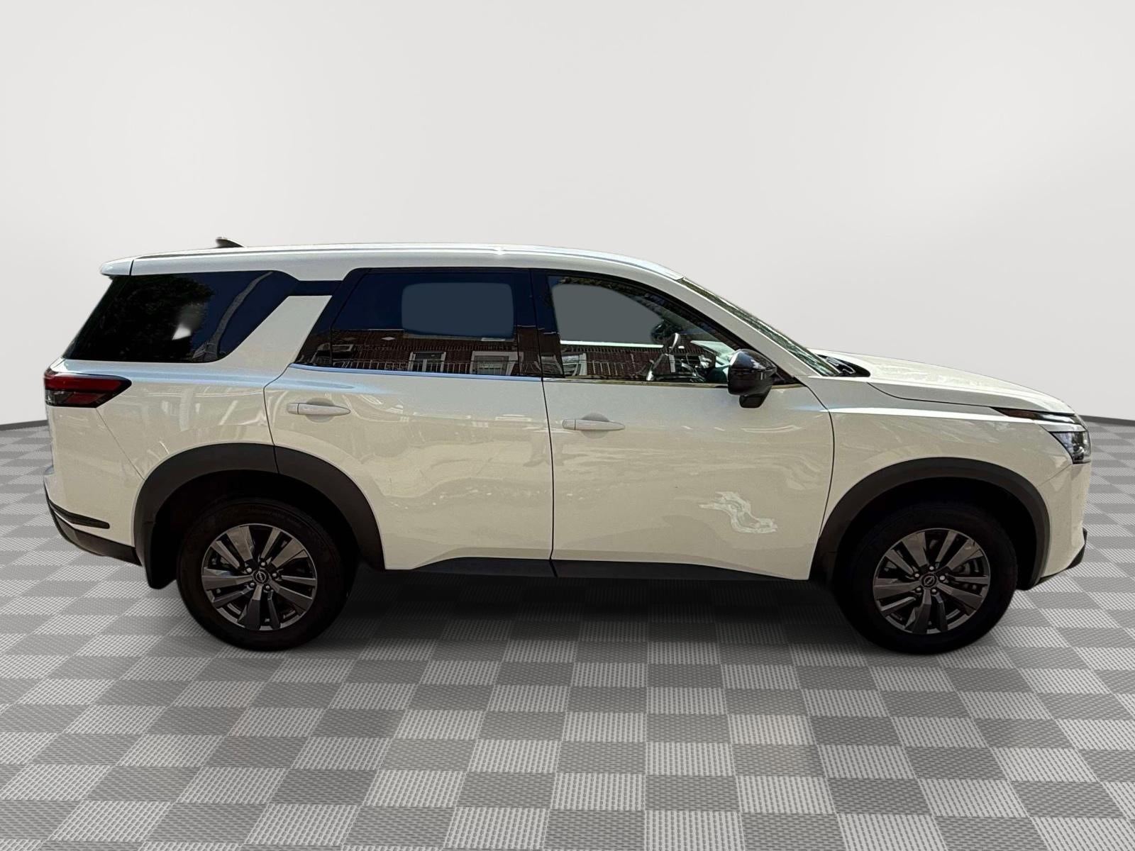 2023 Nissan Pathfinder S 4WD