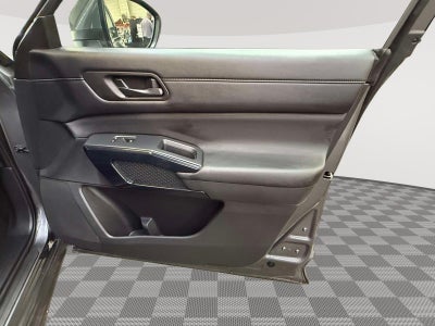 2024 Nissan Pathfinder SV 4WD