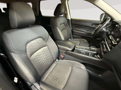 2024 Nissan Pathfinder SV 4WD