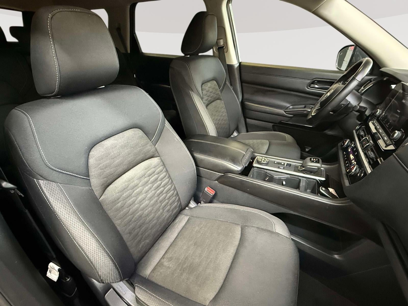 2024 Nissan Pathfinder SV 4WD