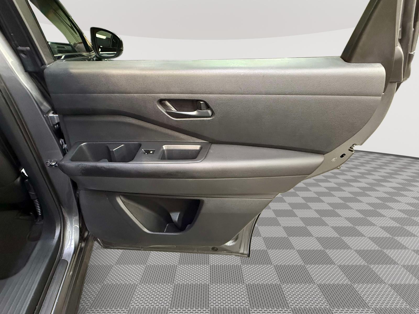 2024 Nissan Pathfinder SV 4WD