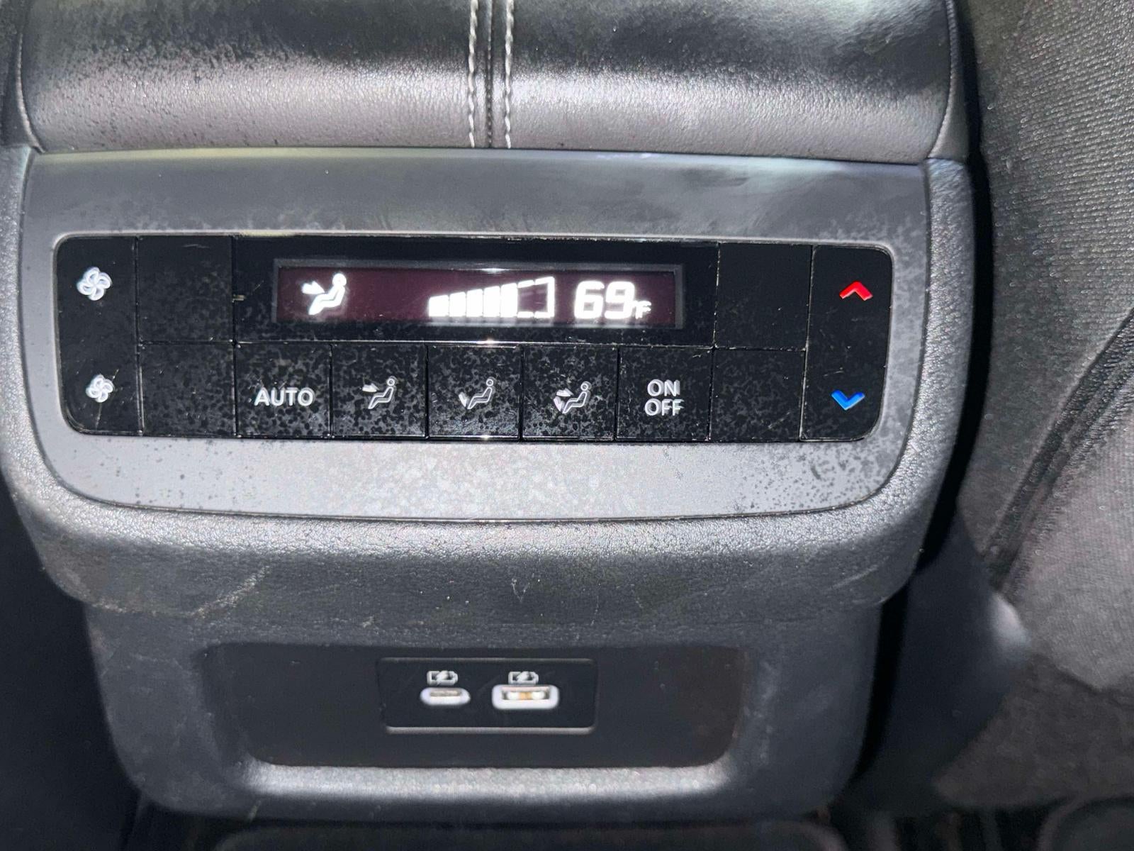 2024 Nissan Pathfinder SV 4WD
