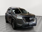 2024 Nissan Pathfinder SV 4WD