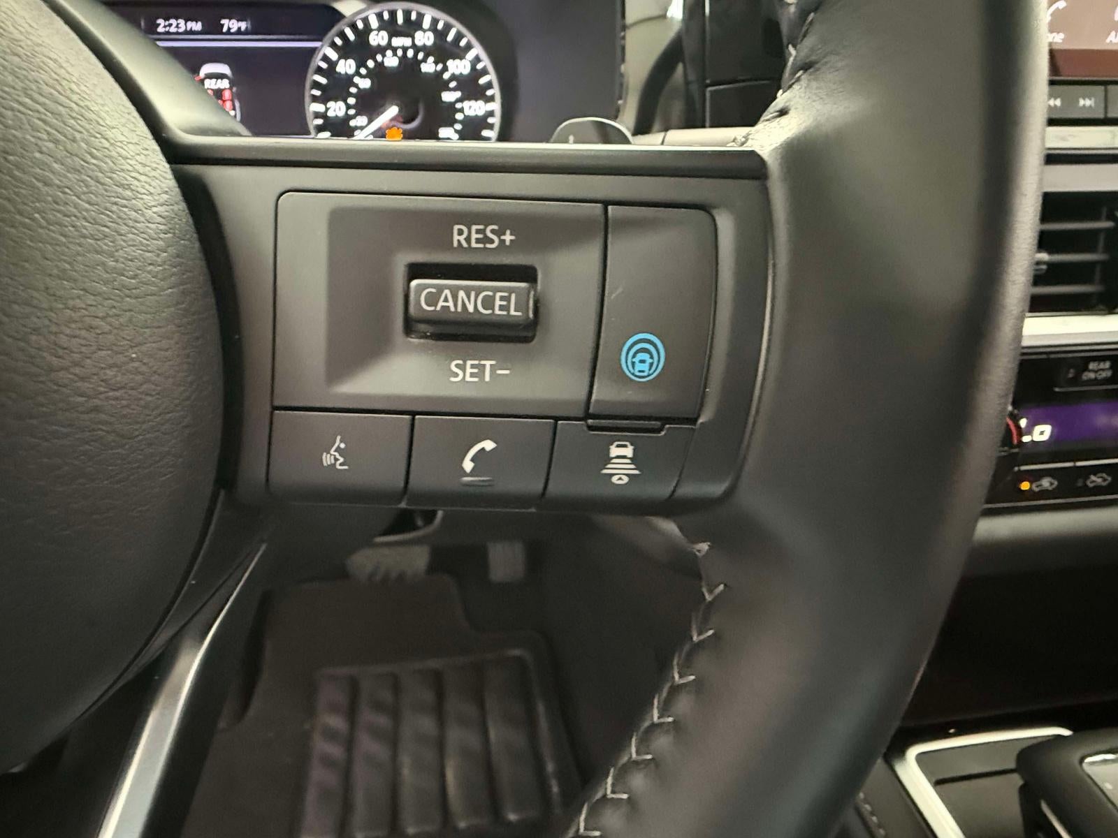 2025 Nissan Pathfinder SV 4WD