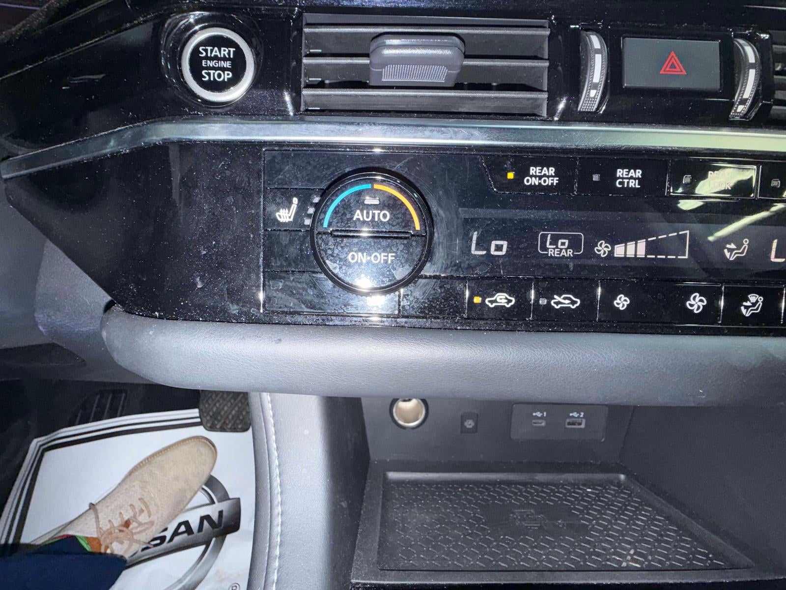 2023 Nissan Pathfinder SL 4WD