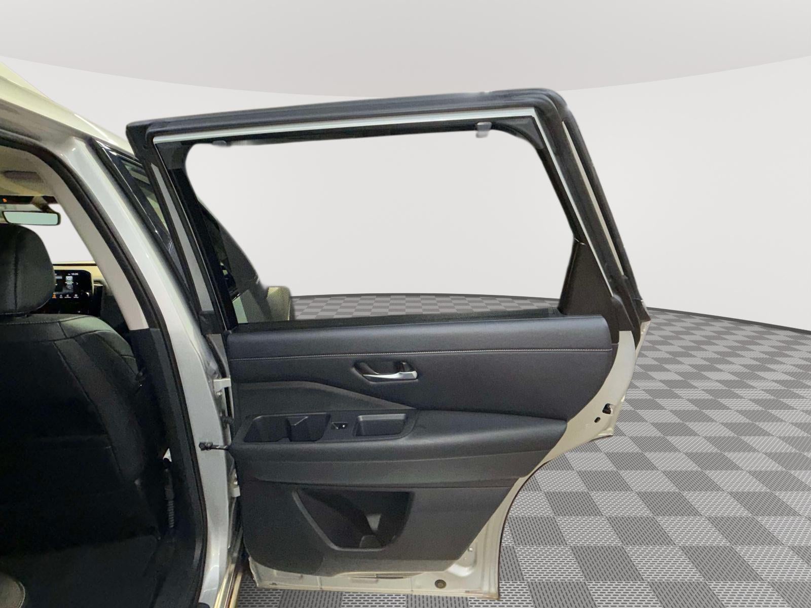 2024 Nissan Pathfinder SL 4WD