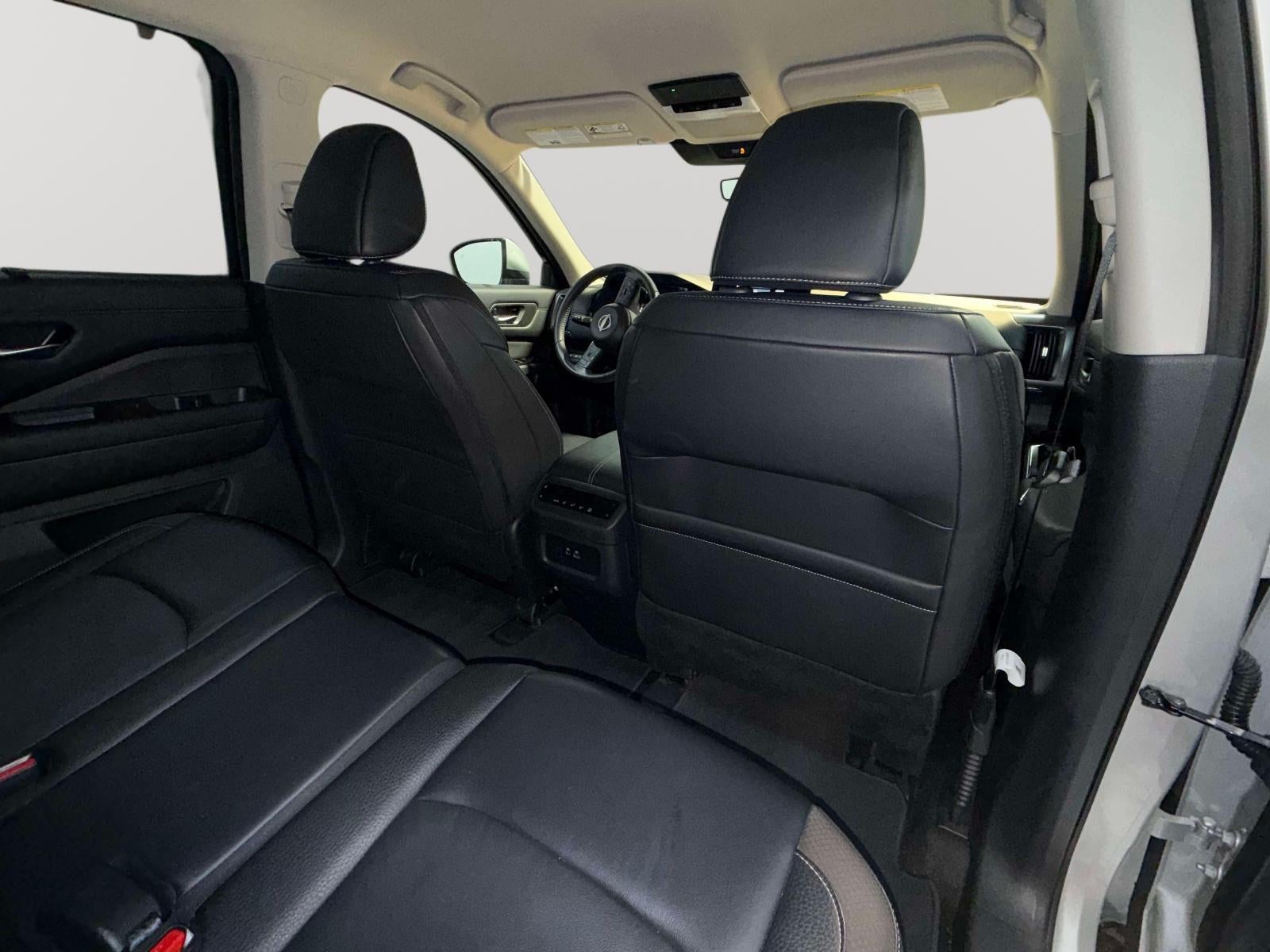 2024 Nissan Pathfinder SL 4WD