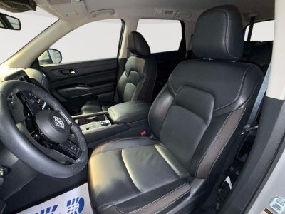 2024 Nissan Pathfinder SL 4WD