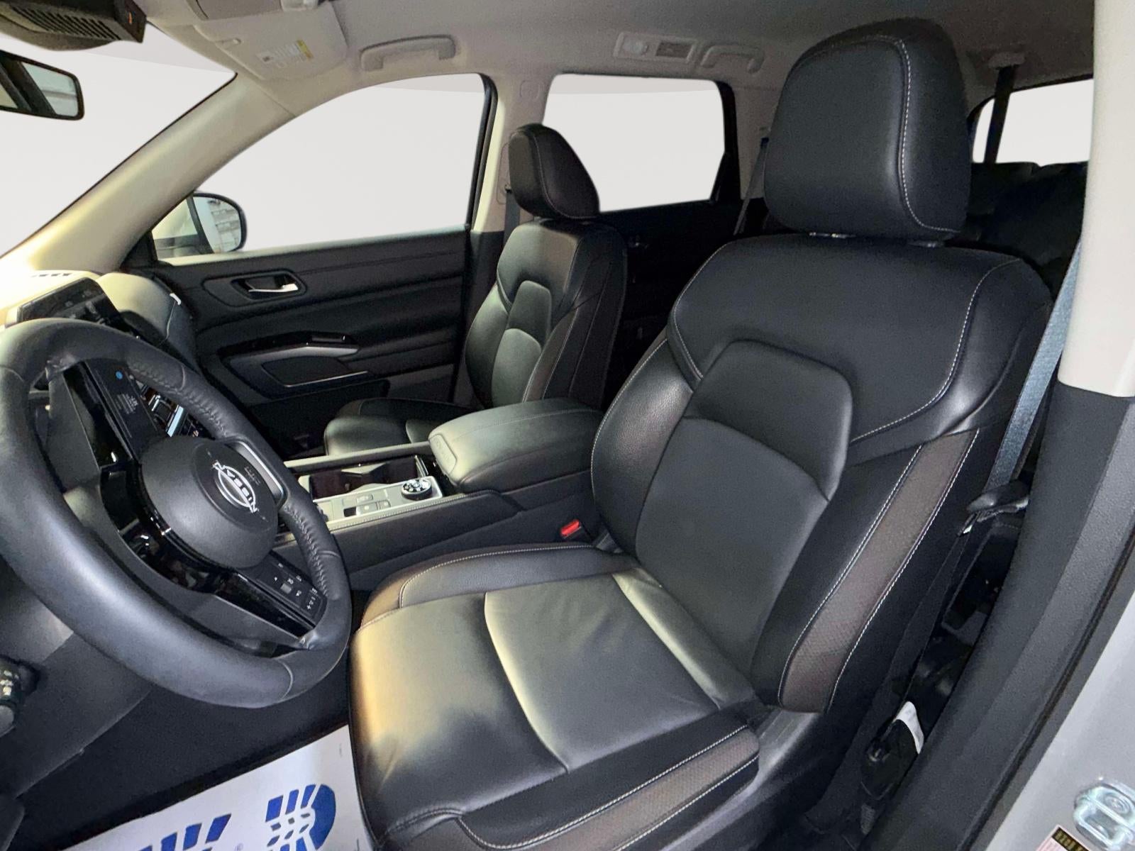2024 Nissan Pathfinder SL 4WD