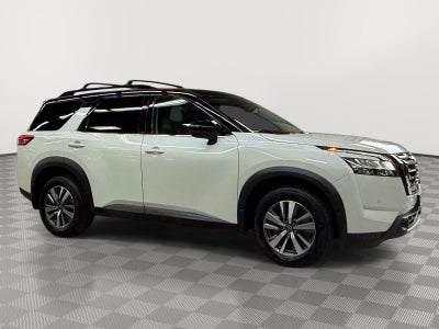 2024 Nissan Pathfinder SL 4WD